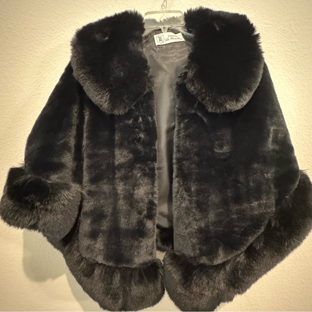 La Fiorentina Black Teddy Jacket Plush Elegance